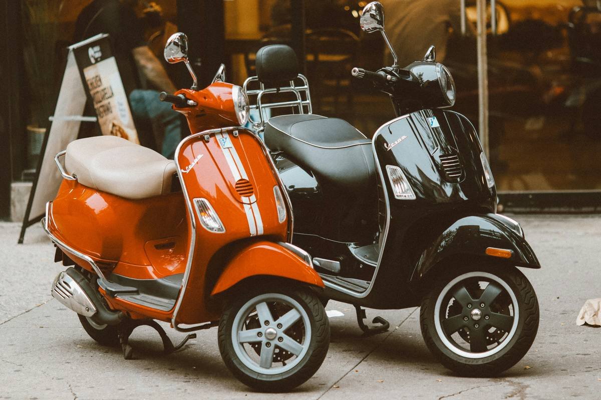 Chart comparing coverage types: basic rental insurance vs. upgraded travel insurance vs. credit card protection for small motorcycle rentals