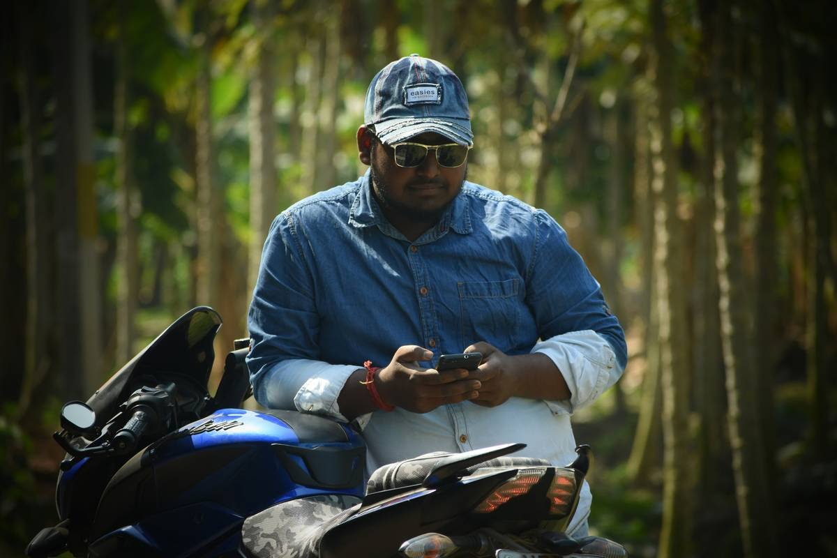 Crash Insurance Apps: Your Digital Co-Pilot for Motorcycle Rental Protection