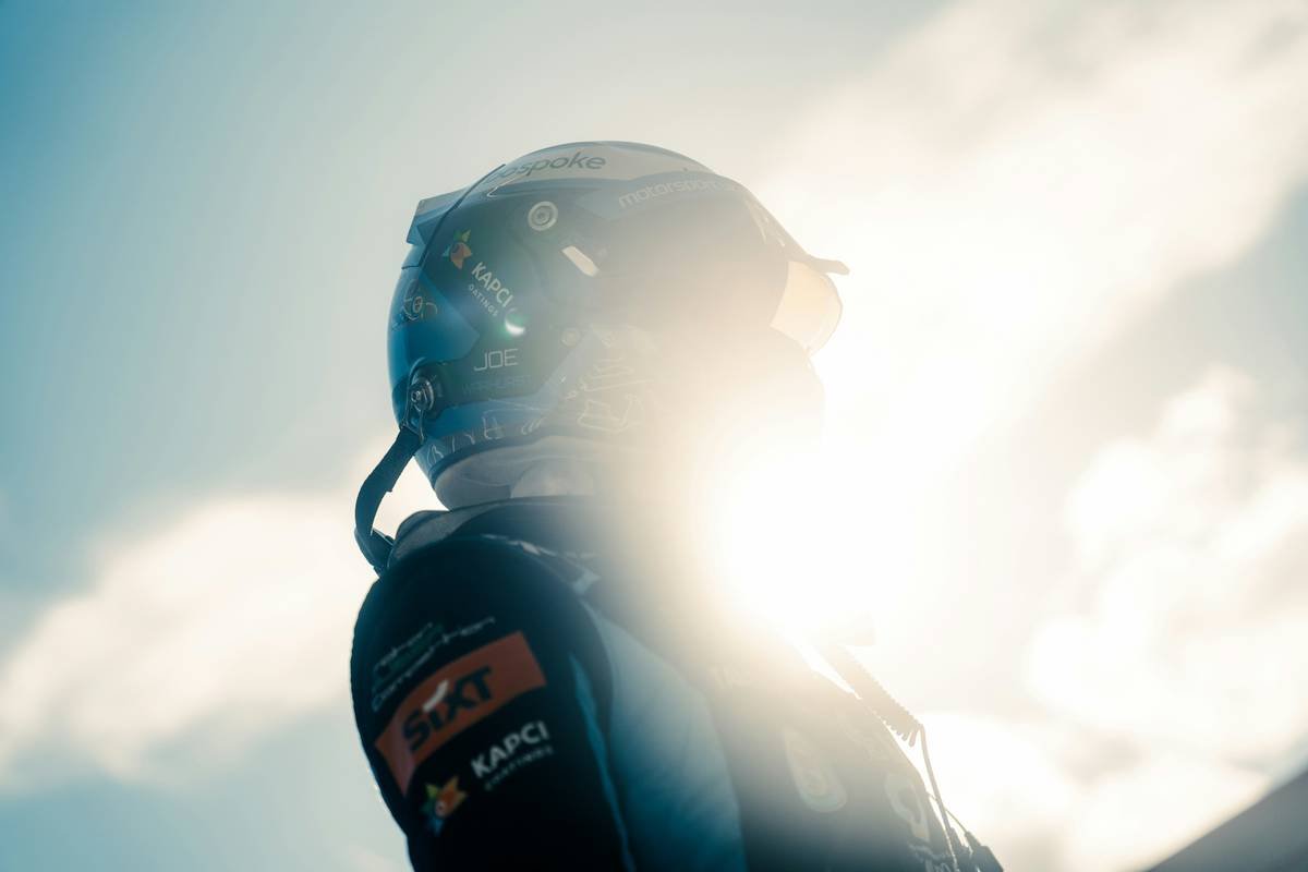 Why Your Motorcycle Helmet Face Shield SFI Compliance Could Save Your Trip (and Your Skin)